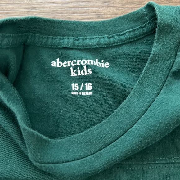 Boys Abercrombie kids green t shirt - Picture 7 of 15
